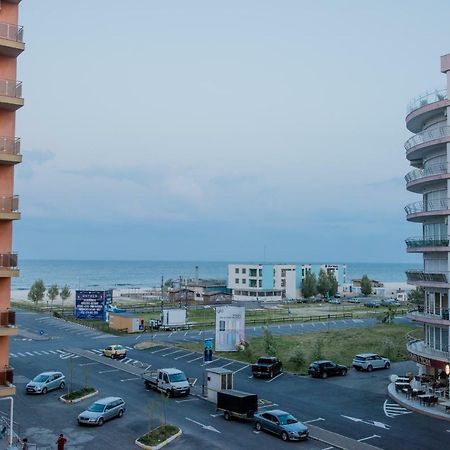 21 By The Sea Apartment Mamaia Ngoại thất bức ảnh