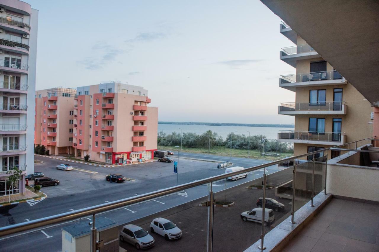 21 By The Sea Apartment Mamaia Ngoại thất bức ảnh